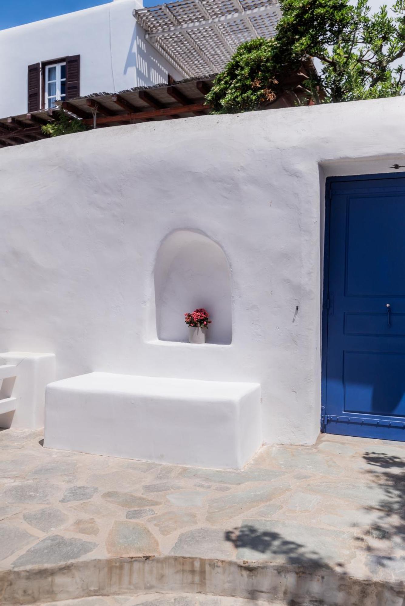 Olive Tree & Capari Mykonos Town Homes & Apartments With Pool! Exterior photo