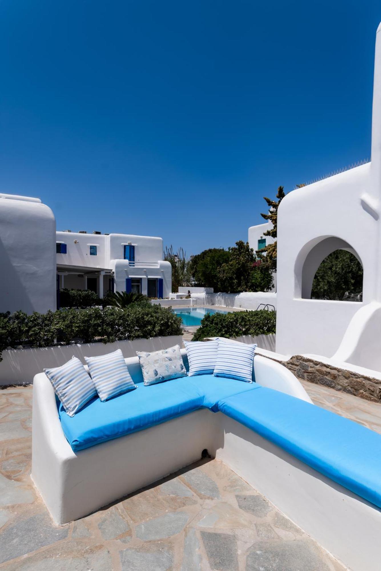 Olive Tree & Capari Mykonos Town Homes & Apartments With Pool! Exterior photo