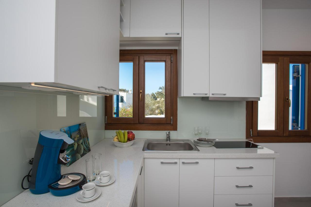 Olive Tree & Capari Mykonos Town Homes & Apartments With Pool! Exterior photo