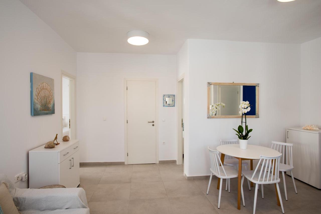 Olive Tree & Capari Mykonos Town Homes & Apartments With Pool! Exterior photo